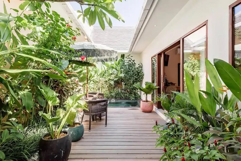 Frangipani Villa Kuning At Berawa location